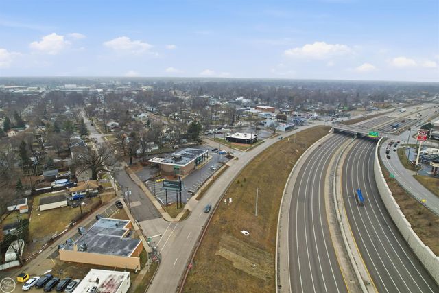 22655 S Chrysler Drive, Hazel Park, MI 48030