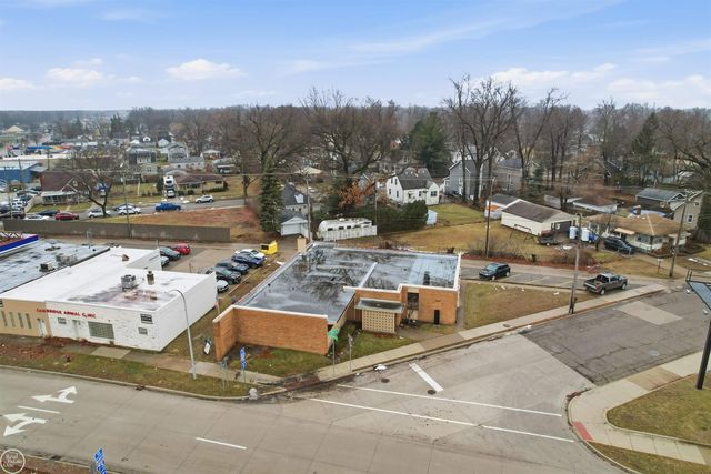 22655 S Chrysler Drive, Hazel Park, MI 48030