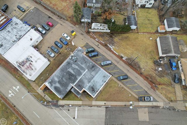 22655 S Chrysler Drive, Hazel Park, MI 48030