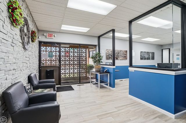 22655 S Chrysler Drive, Hazel Park, MI 48030