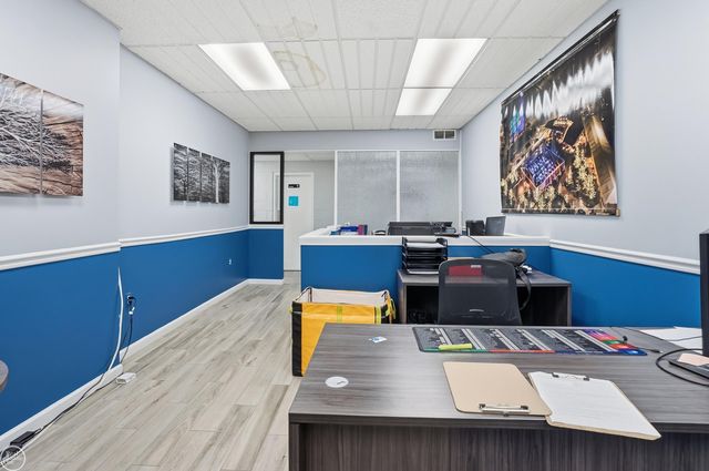 22655 S Chrysler Drive, Hazel Park, MI 48030