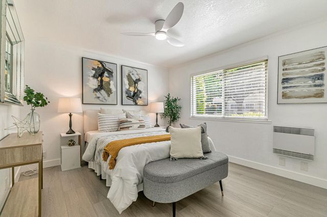 264 N Whisman Road 11, Mountain View, CA 94043