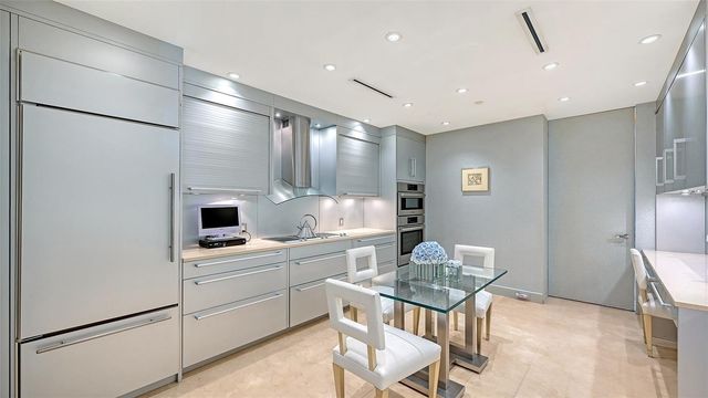 1111 RITZ CARLTON DRIVE 1202, Sarasota, FL 34236