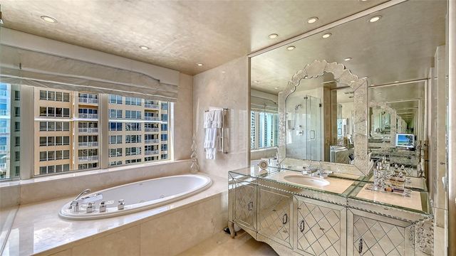 1111 RITZ CARLTON DRIVE 1202, Sarasota, FL 34236