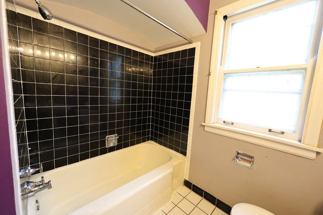 10838 S Wallace Street, Chicago, IL 60628