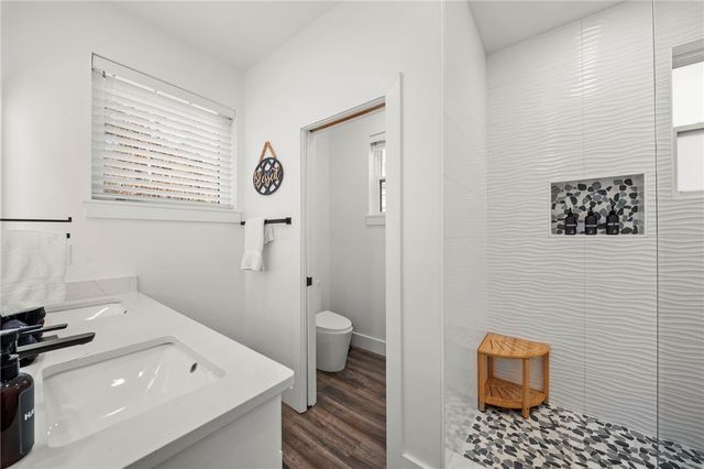 15 Dearhurst Road, Rogers, AR 72756