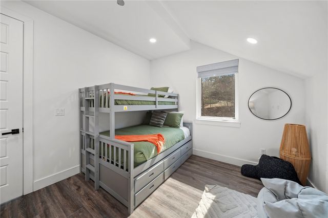 15 Dearhurst Road, Rogers, AR 72756