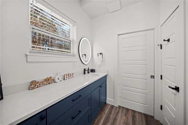 15 Dearhurst Road, Rogers, AR 72756