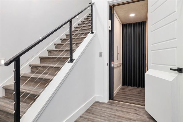 15 Dearhurst Road, Rogers, AR 72756