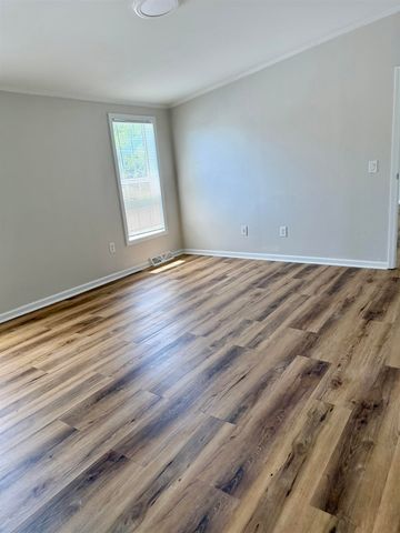 58 Ivy Lane, Farmington, NH 03835