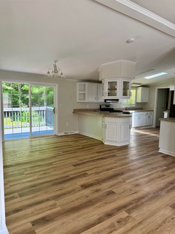 58 Ivy Lane, Farmington, NH 03835