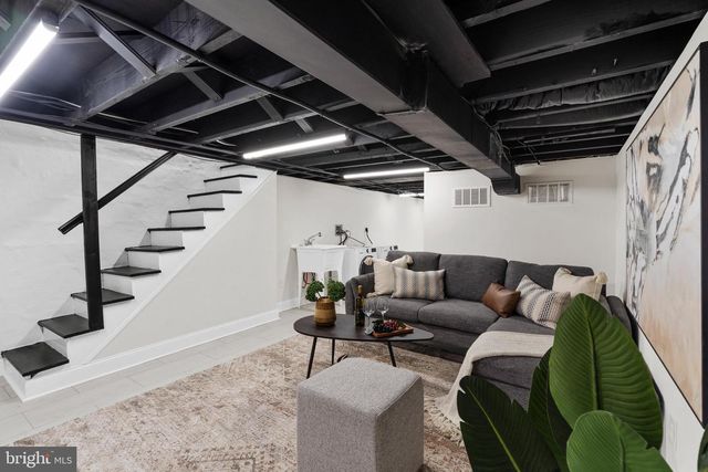 445 W BALTIMORE AVE, Media, PA 19063