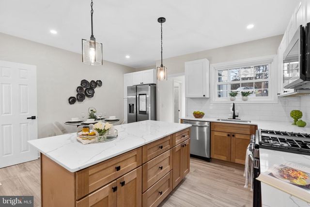 445 W BALTIMORE AVE, Media, PA 19063