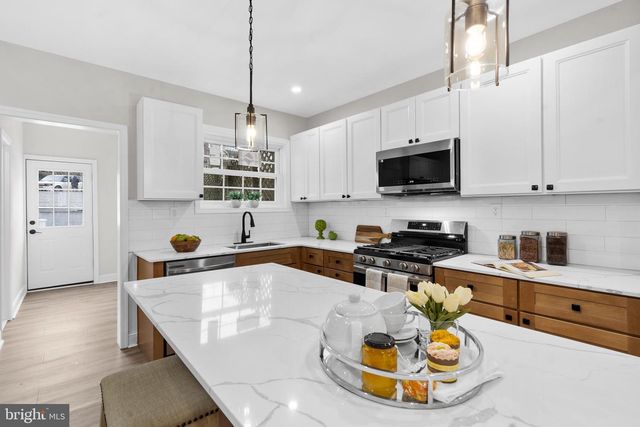 445 W BALTIMORE AVE, Media, PA 19063