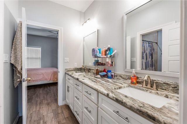 2557 Atlantic View, Corpus Christi, TX 78415