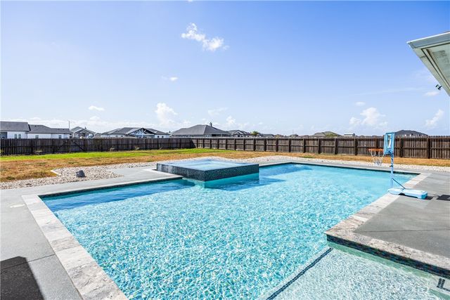 2557 Atlantic View, Corpus Christi, TX 78415