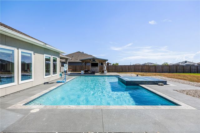 2557 Atlantic View, Corpus Christi, TX 78415