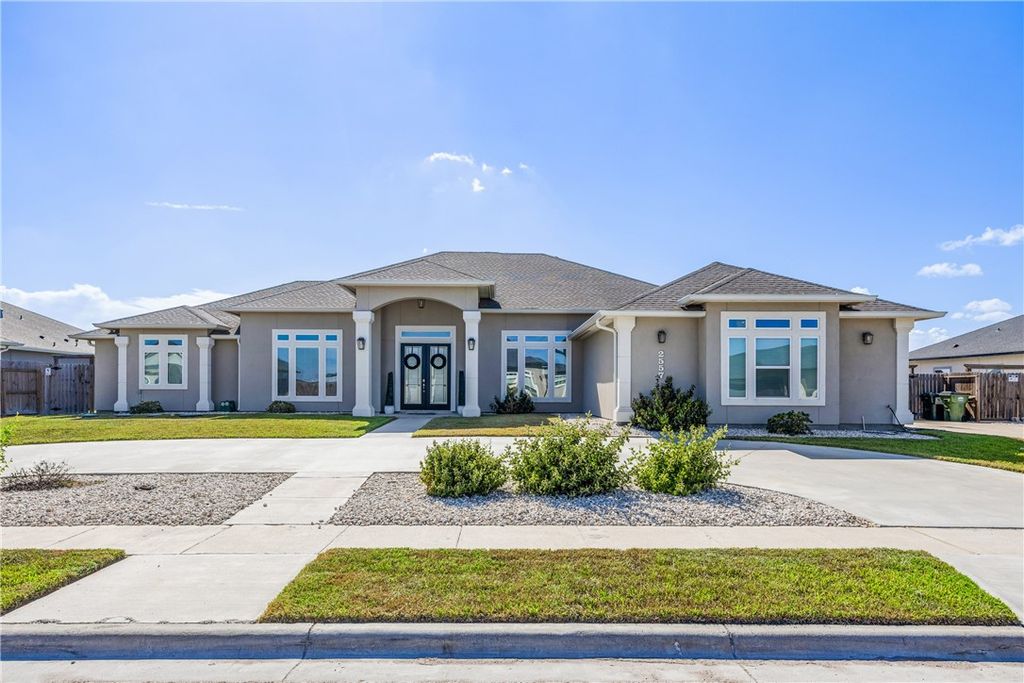 2557 Atlantic View, Corpus Christi, TX 78415