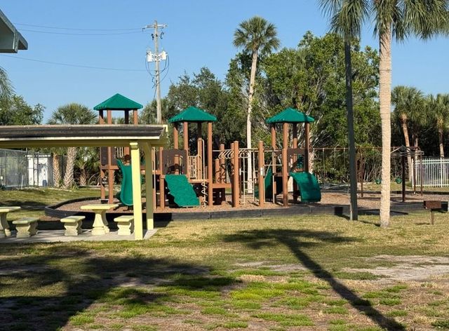 6631 RENSSALAER DRIVE, Bradenton, FL 34207