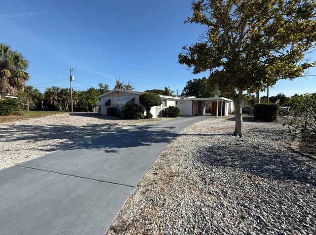 6631 RENSSALAER DRIVE, Bradenton, FL 34207