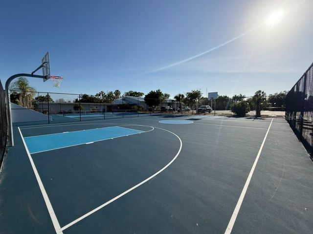 6631 RENSSALAER DRIVE, Bradenton, FL 34207