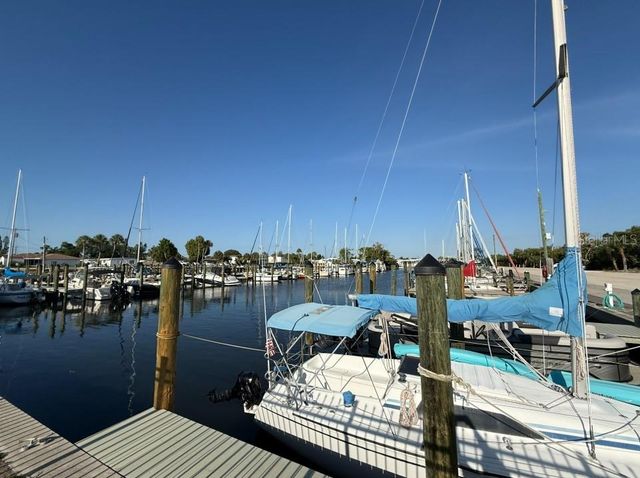 6631 RENSSALAER DRIVE, Bradenton, FL 34207