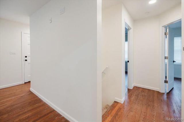 31004 Barton Street, Garden City, MI 48135