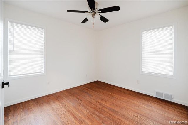 31004 Barton Street, Garden City, MI 48135