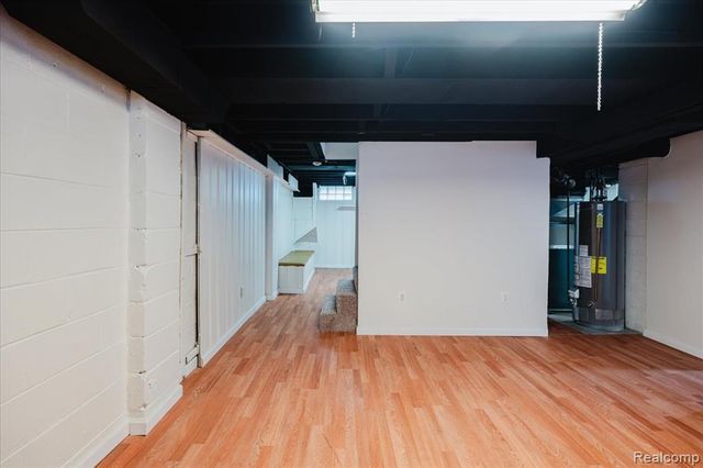 31004 Barton Street, Garden City, MI 48135