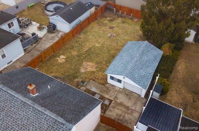 31004 Barton Street, Garden City, MI 48135