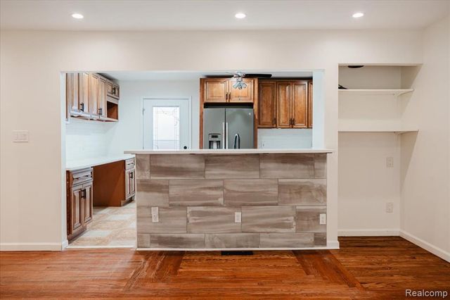 31004 Barton Street, Garden City, MI 48135