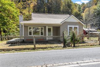 689 Bald Mountain Road, Burnsville, NC 28714