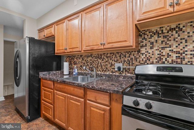 1633 PENTWOOD RD, Baltimore, MD 21239