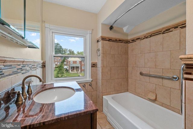 1633 PENTWOOD RD, Baltimore, MD 21239