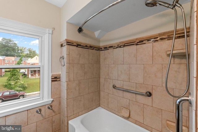 1633 PENTWOOD RD, Baltimore, MD 21239