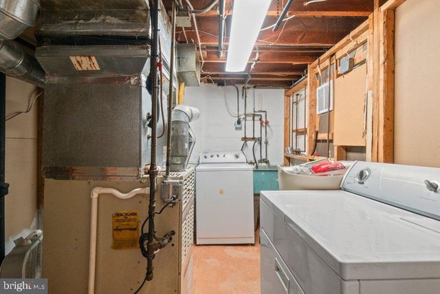 1633 PENTWOOD RD, Baltimore, MD 21239