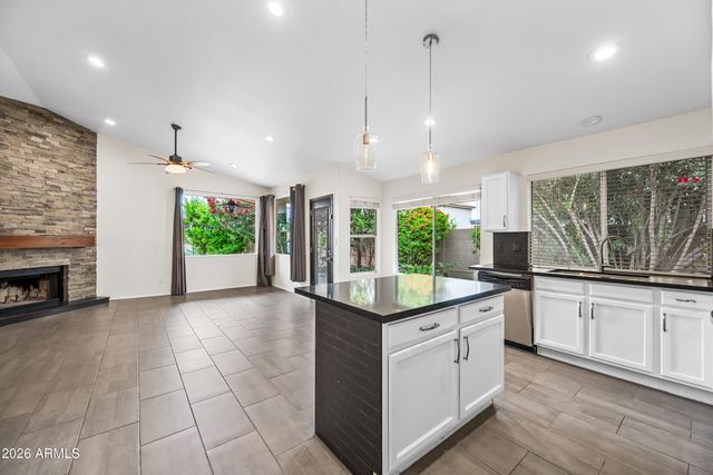 1550 W MAPLEWOOD Street, Chandler, AZ 85286