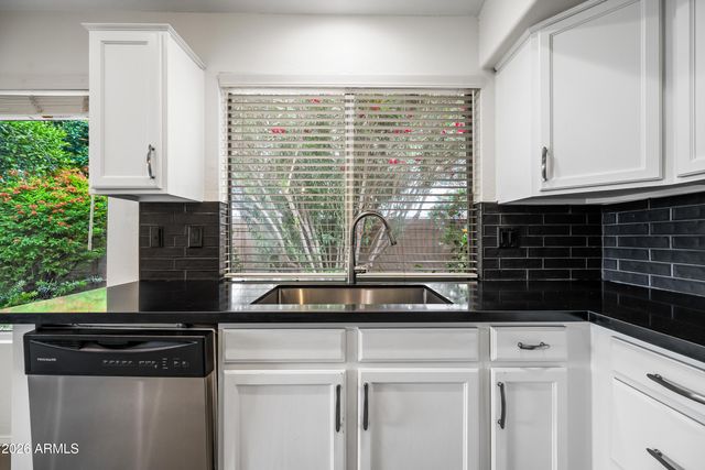 1550 W MAPLEWOOD Street, Chandler, AZ 85286