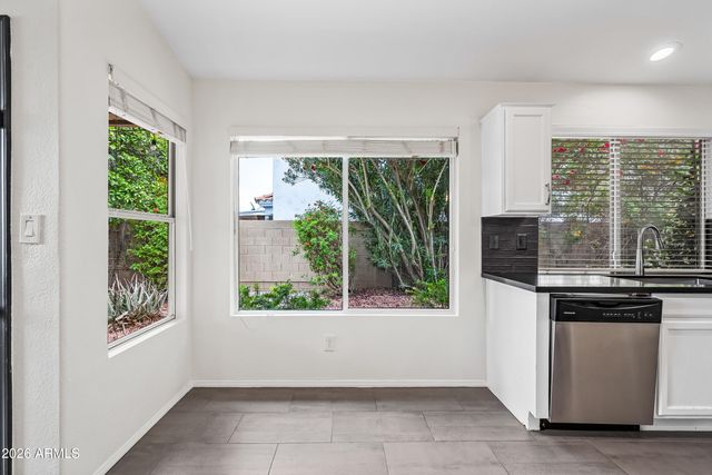 1550 W MAPLEWOOD Street, Chandler, AZ 85286