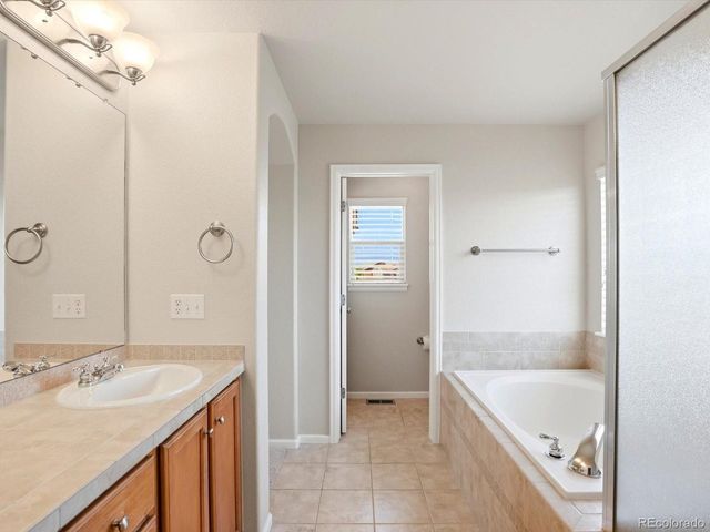 21719 E Tallkid Ave, Parker, CO 80138