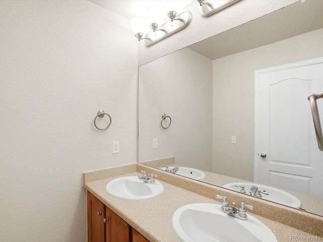 21719 E Tallkid Ave, Parker, CO 80138