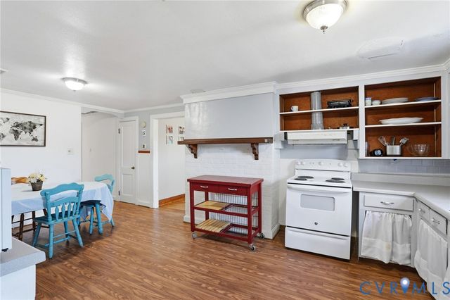 5526 Pole Green Rd, Mechanicsville, VA 23116