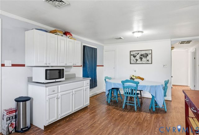 5526 Pole Green Rd, Mechanicsville, VA 23116