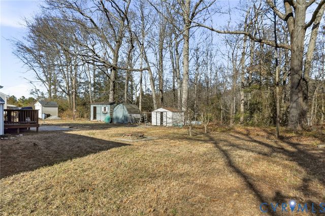 5526 Pole Green Rd, Mechanicsville, VA 23116