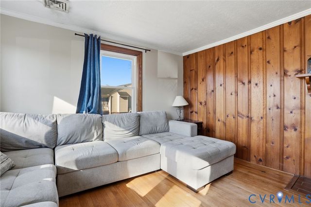 5526 Pole Green Rd, Mechanicsville, VA 23116