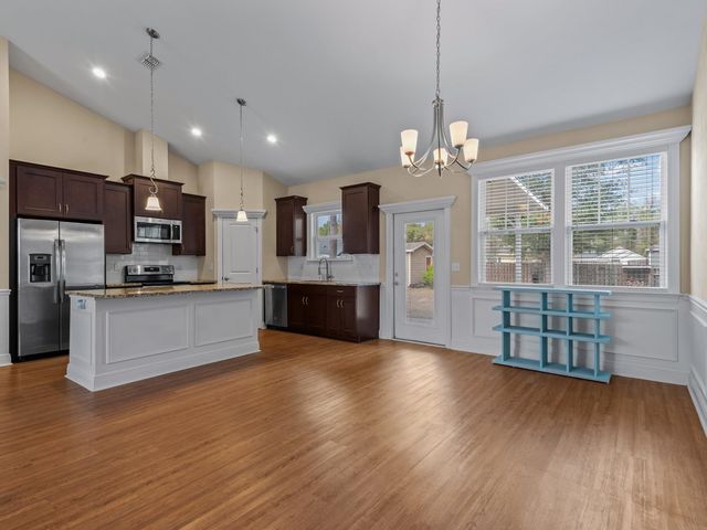 135 Amy Lane, Crawfordville, FL 32327