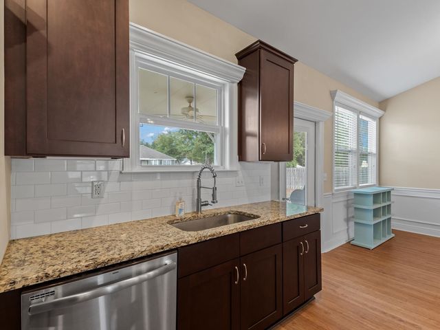 135 Amy Lane, Crawfordville, FL 32327