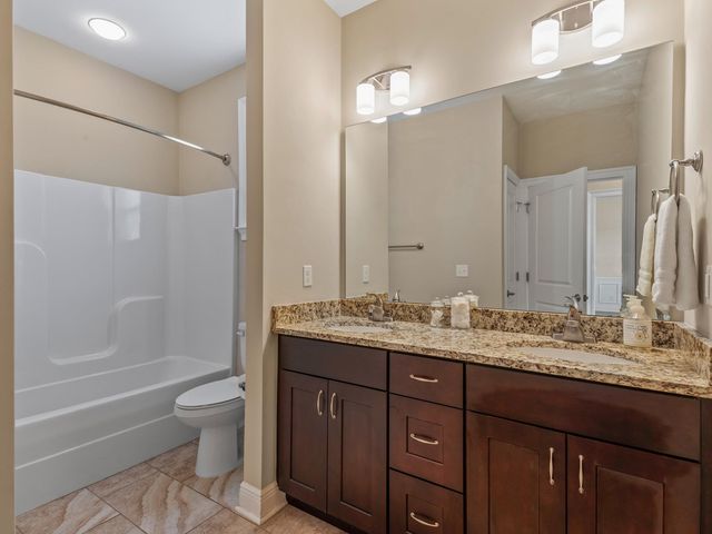 135 Amy Lane, Crawfordville, FL 32327