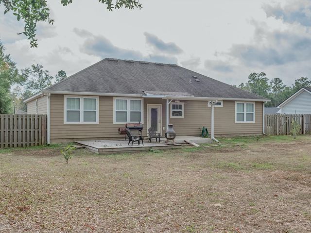 135 Amy Lane, Crawfordville, FL 32327