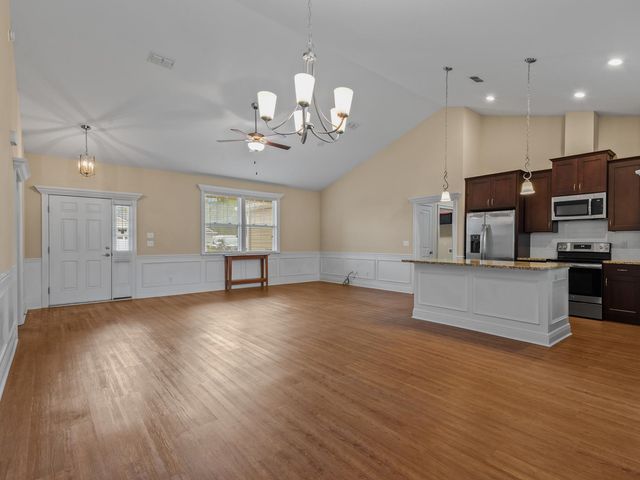 135 Amy Lane, Crawfordville, FL 32327